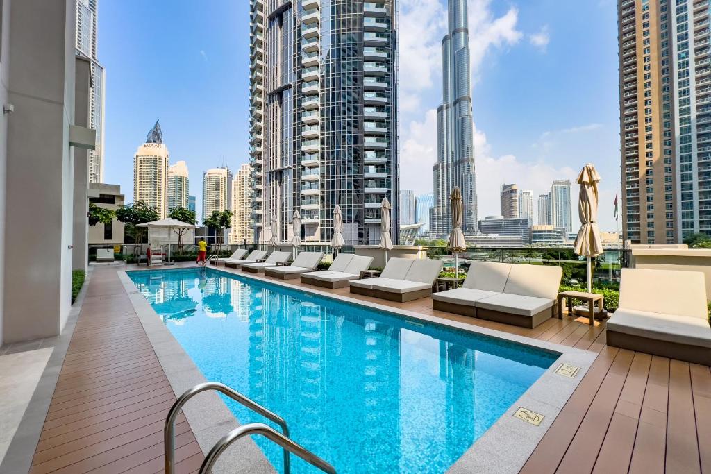 هتل فَم لیوینگ- شیک اند استایلیش آپارتمان این د هارت اف داون تاون دبی - FAM Living- Chic and Stylish Apartment in the Heart of Downtown Dubai