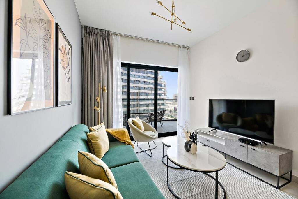 هتل استون تری - مدرن 1 بی آر در بینگاتی کریک - StoneTree - Modern 1BR in Binghatti Creek