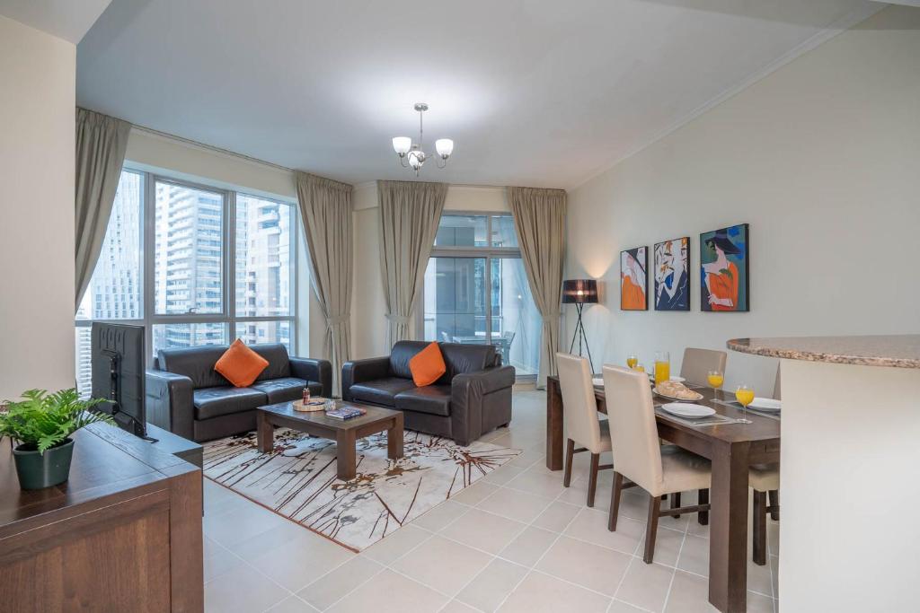 هتل های فلور - گریت لوکیشن - فمیلی فرندلی - High Floor - Great Location - Family Friendly