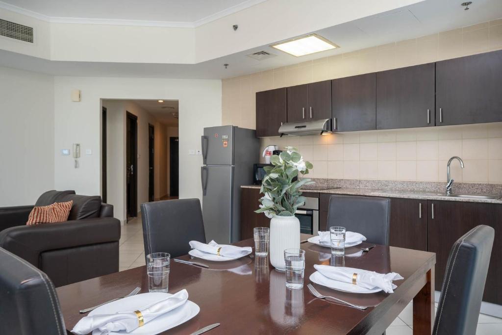 هتل گروپس - بیزنس تراول - دبی مارینا - Groups - Business Travel - Dubai Marina