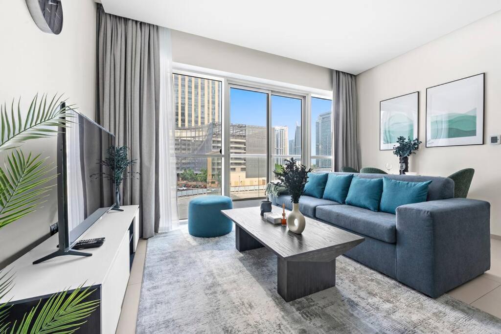 هتل استون تری - لاکچریس وان بی آر نییر مارینا مال - StoneTree - Luxurious 1BR near Marina Mall