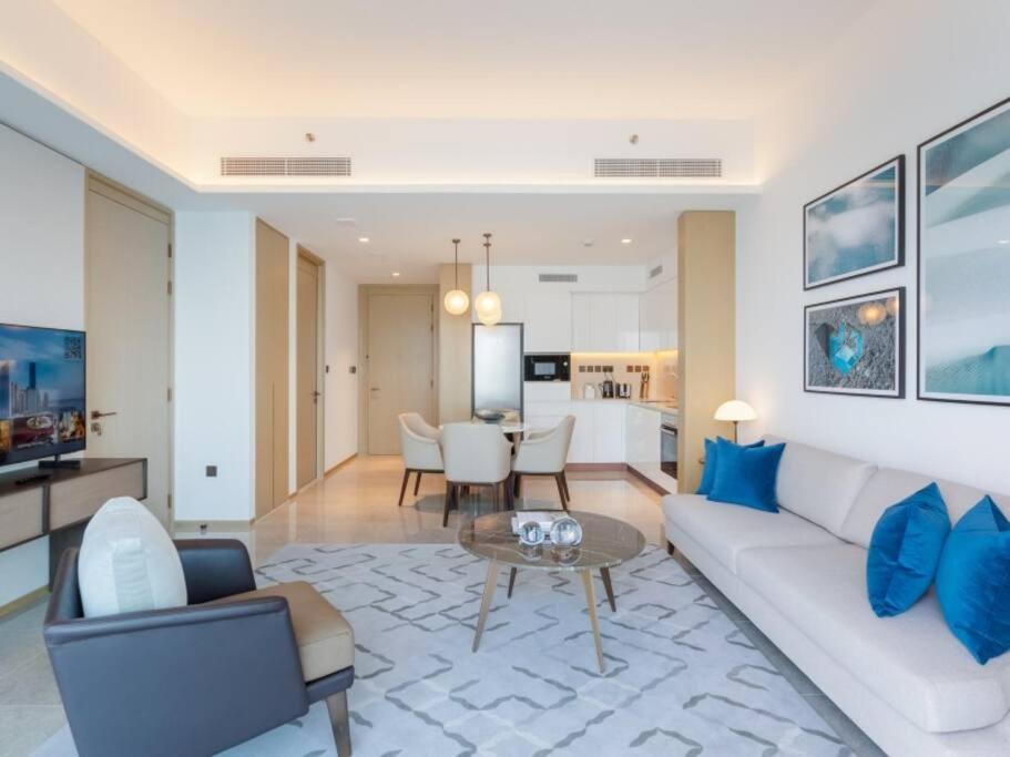 هتل لاگژریس 1 بی آر آدرس کریک هاربر پوینت 2003 -پالم استی - Luxurious 1BR Address Creek Harbour Point2003 -Palm Stay