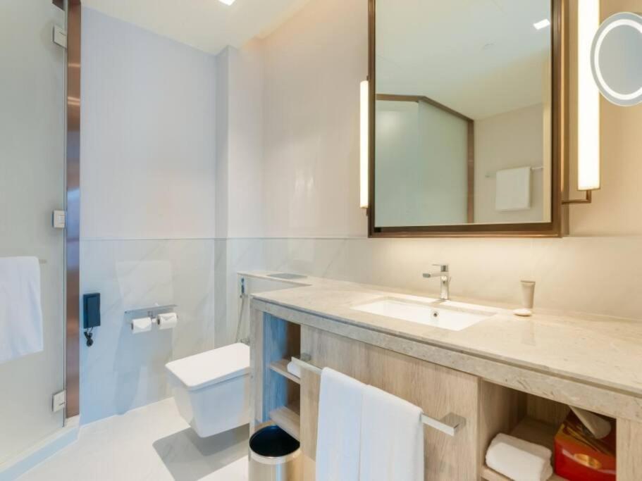 هتل های فلور استایلش 1BR آدرس هاربور607- پول - جیم - High Floor Stylish 1BR Address Harbour607- Pool - GYM