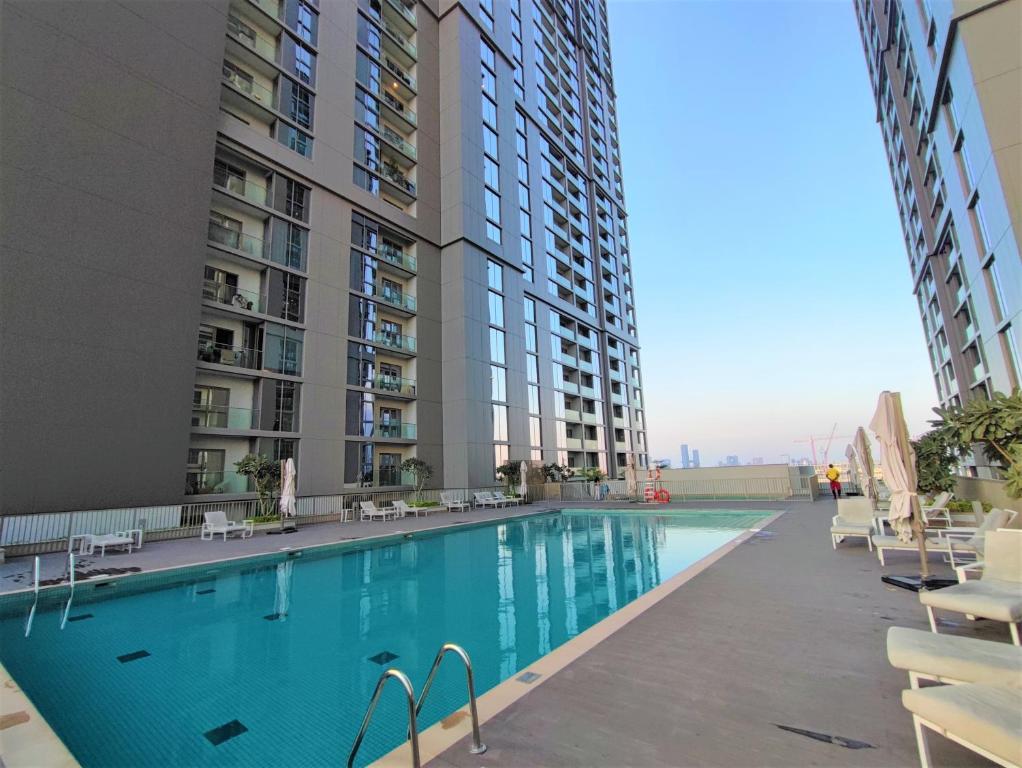 هتل نیو ۱ بد روم این سوپا - کامیونیتی ویو - New 1 bedroom in Sobha - Community View