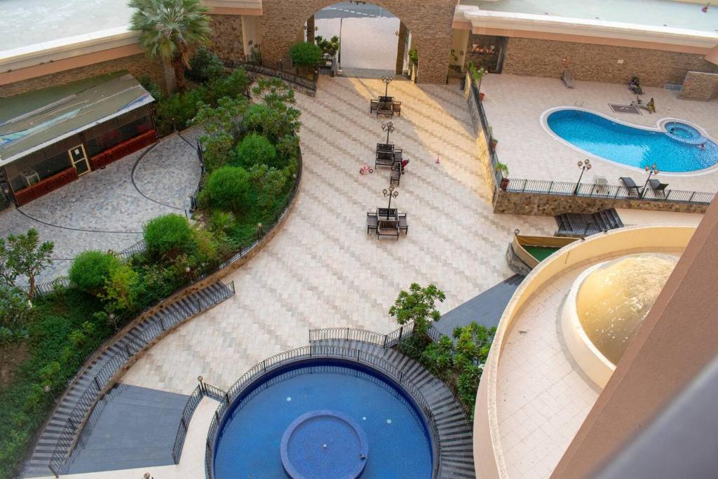 هتل یور سیلیکون اوسیس اسکیپ-۱ بی اچ کی - Your Silicon Oasis Escape-1bhk