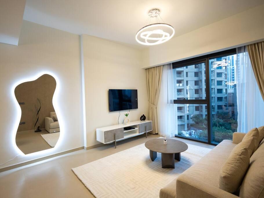 هتل ام اچ - اکٹ وان اکٹ تو - داون تاون - 1 بی اچ کی - رفر 505 - MH - Act One Act Two - DownTown - 1BHK - REF505