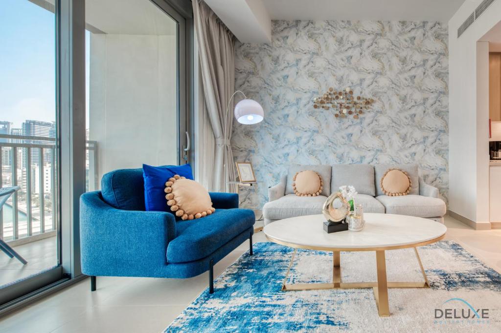 هتل چارمینگ 1BR سی ویو آپارتمان این 5242 تاور 1، دبی مارینا بای دلاکس هالیدِی هومز - Charming 1BR Sea View Apartment in 5242 Tower 1, Dubai Marina by Deluxe Holiday Homes