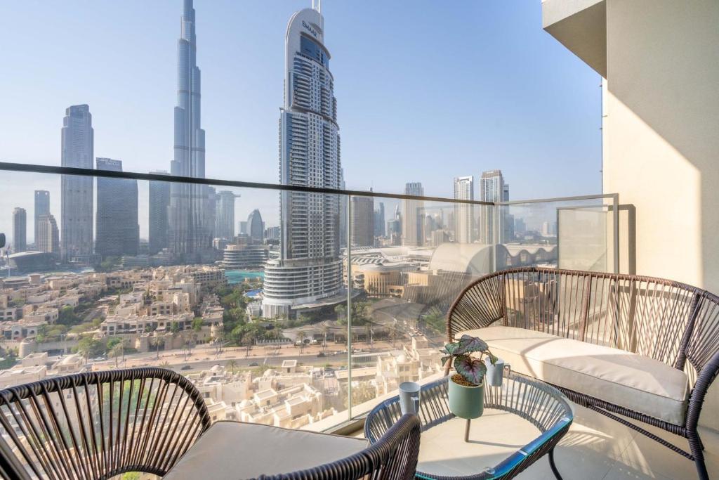 هتل گست ردی - مدرن الیگانس وی برژه خلیفا ویو - GuestReady - Modern Elegance w Burj Khalifa View