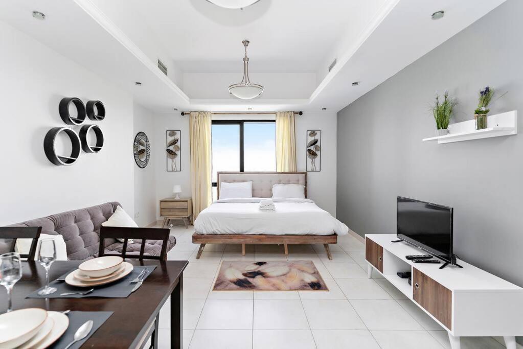 هتل استون تری - نزدیک مترو - فرنشد استودیو این جی ال تی - StoneTree - Near Metro - Furnished Studio in JLT