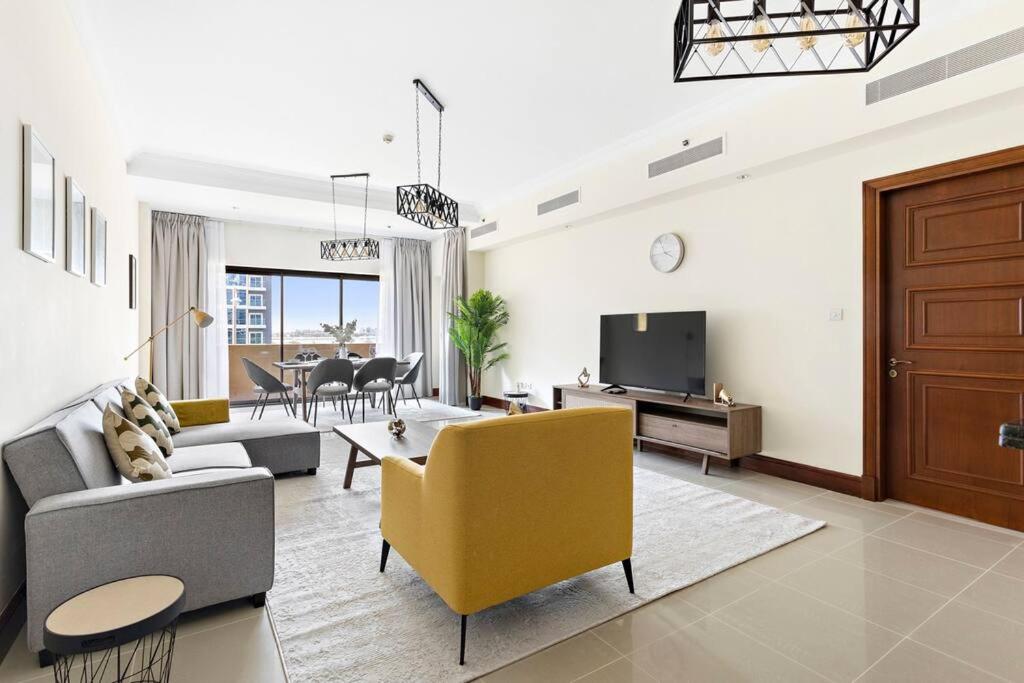 هتل استون تری - لوکچریس 2 بی آر آپارتمان این پام جمیرا - StoneTree - Luxurious 2 BR Apartment in Palm Jumeirah