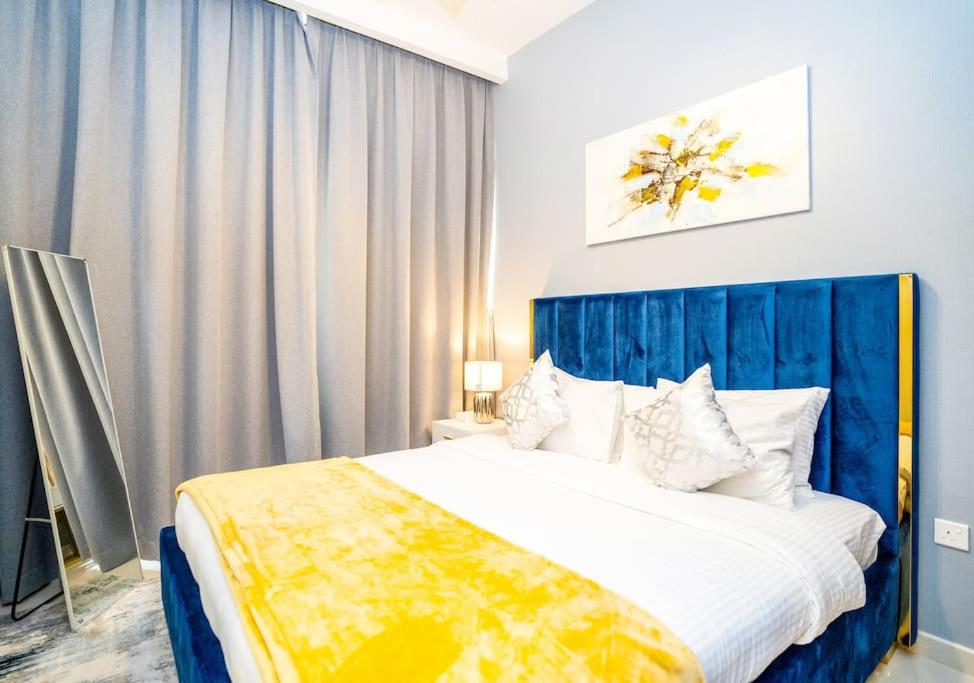 هتل یک بی آر در د قلب بیزینس بی - برج خلیفه ویو - 1BR in the heart of Business Bay - Burj Khalifa View