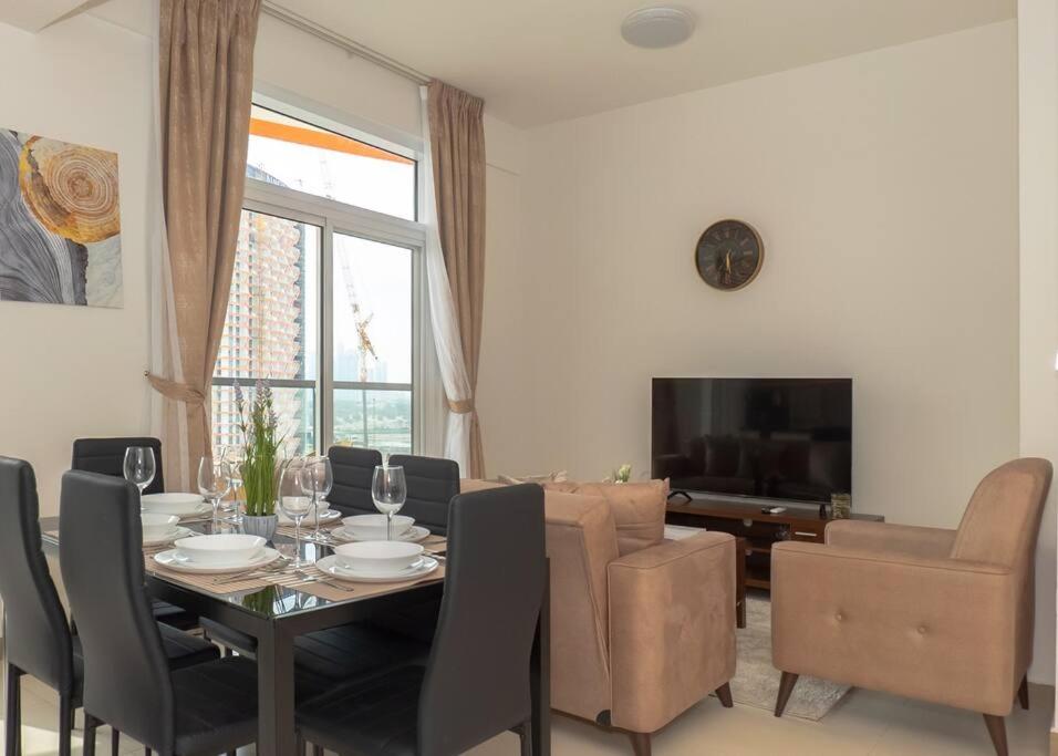 هتل استون تری - فرنیشد 2 بی آر این بینگهاتتی گیت وی - StoneTree - Furnished 2BR in Binghatti Gateway