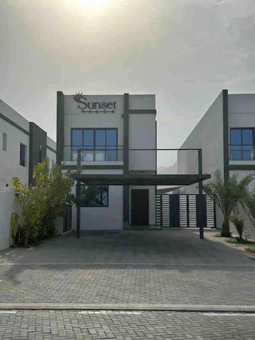 هتل سان ست ویلا Sunset villa