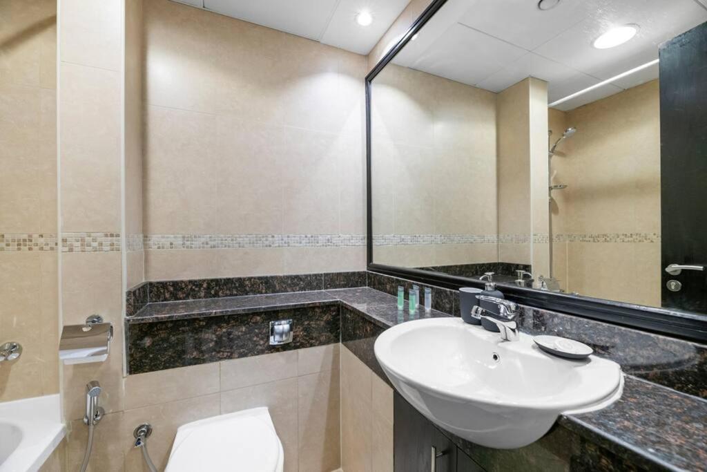 هتل استون تری - مدرن فرنی شت استودیو - StoneTree - Modern Furnished Studio
