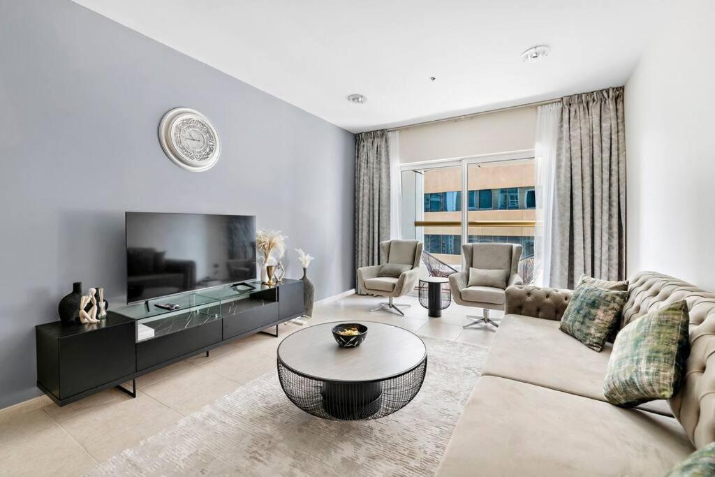 هتل استون تری - های فلور فرنشید 1 بی آر - StoneTree - High Floor Furnished 1 BR