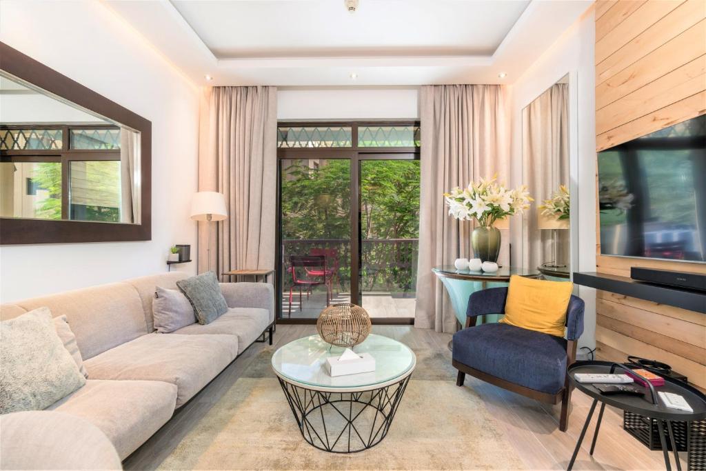 هتل استنینگ 2بدروم این دبی داون تاون - Stunning 2Bedroom in Dubai Downtown