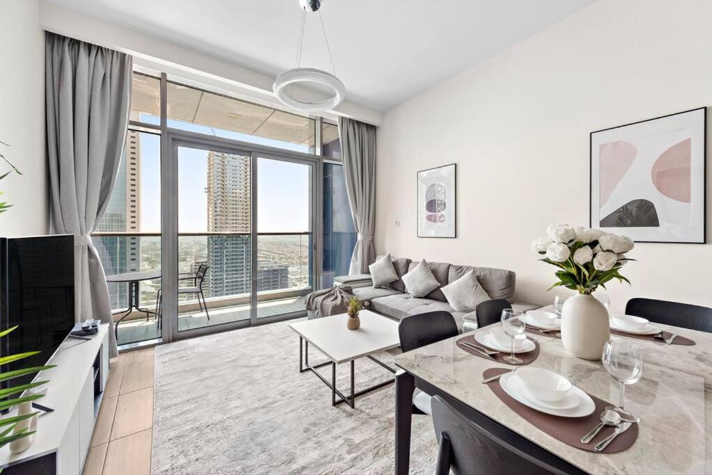 هتل استون تری - مدرن وان بی آر ویت آمهیزینگ بیلدینگ فسیلیتیس - StoneTree - Modern 1BR with Amazing Building Facilities