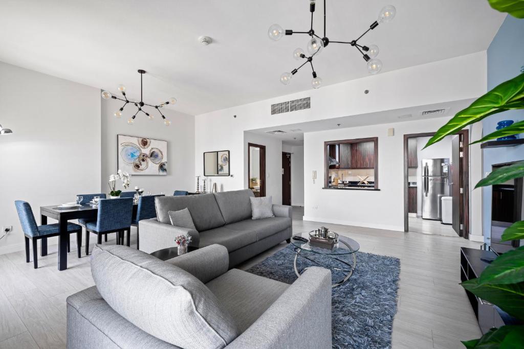 هتل بریتسکینگ فول سی وی آپارتمان - Breathtaking Full Sea View Apartment