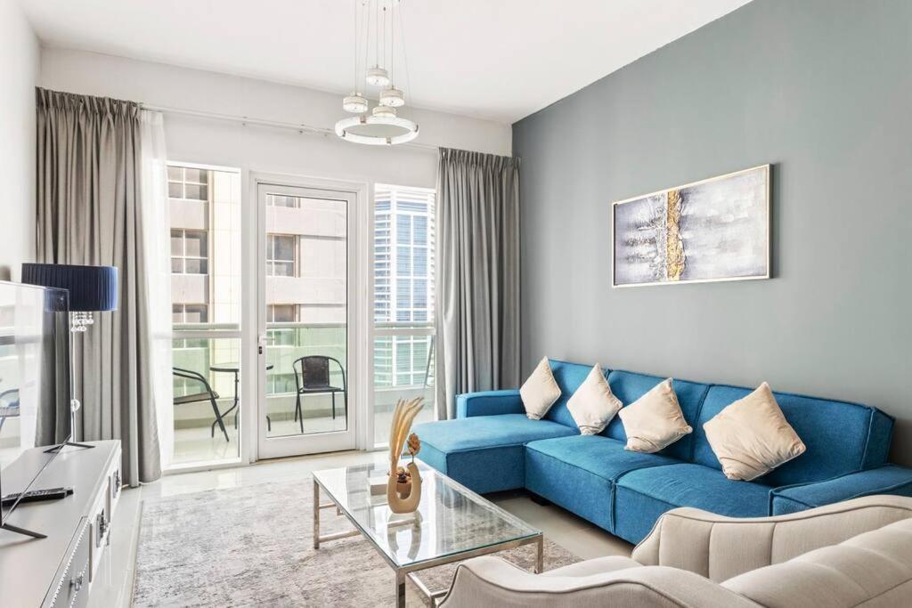 هتل استون تری - امیزینگ 1 بی آر آپارتمان ویت بالکونی - StoneTree - Amazing 1BR Apartment with Balcony