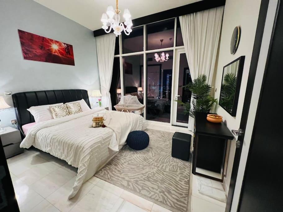 هتل من بیز کاتج ات د هارت اوف دبی داونتاون - MANN Bayz Cottage at the heart of Dubai Downtown