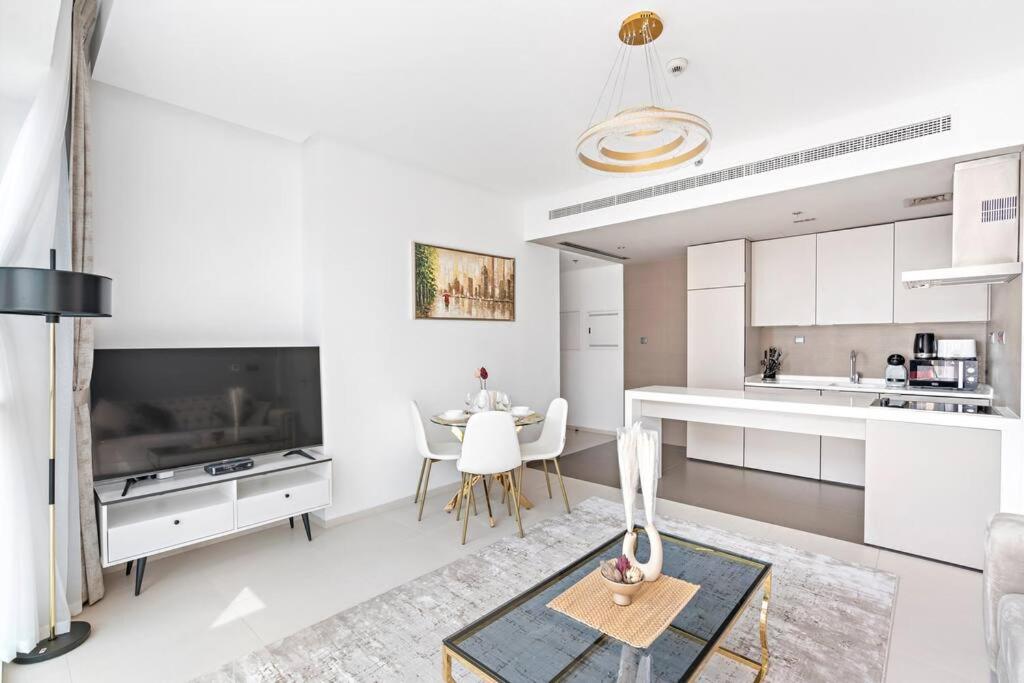 هتل استون تری - فبیولس وان بی آر آپارتمان این دبی مارینا - StoneTree - Fabulous 1BR Apartment in Dubai Marina