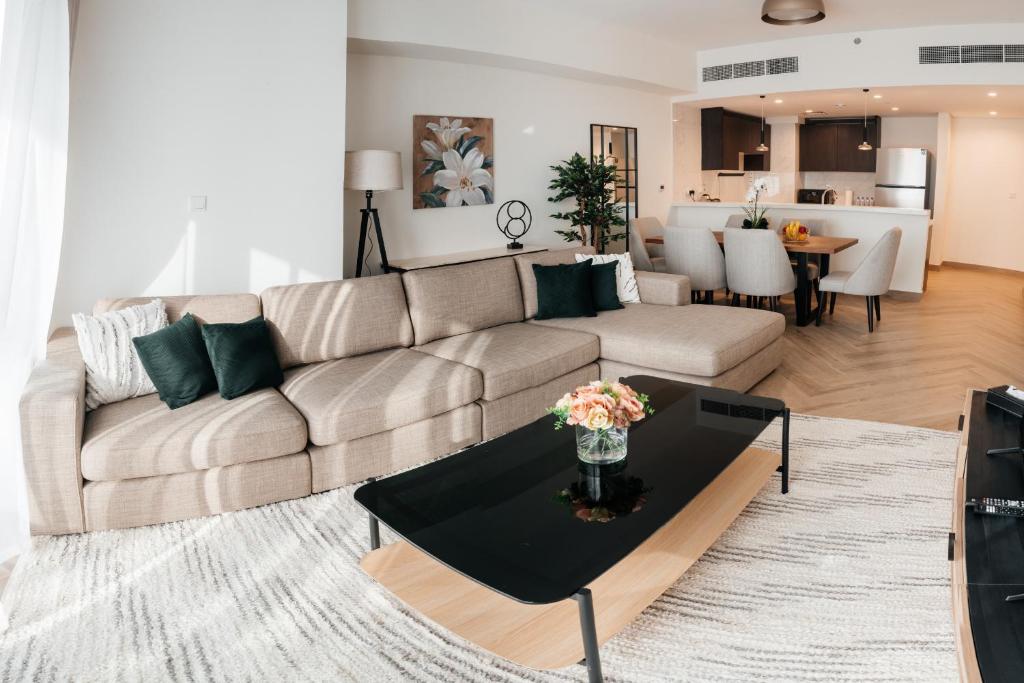 هتل لاکس 2 بی آر ات 1 رزییدنسز واصل نِر مترو استیشن - LUXE 2BR at 1 RESIDENCES WASL NEAR METRO STATION