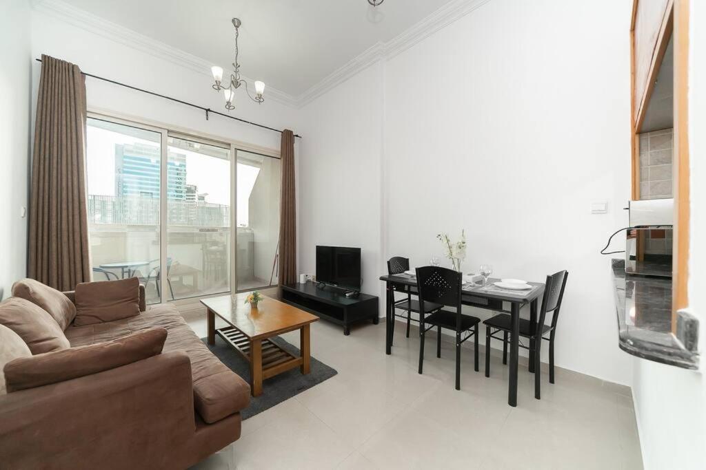 هتل استون تری - فولی فرنشید 1BR نِر مِترو استیشن - StoneTree - Fully Furnished 1BR near Metro Station