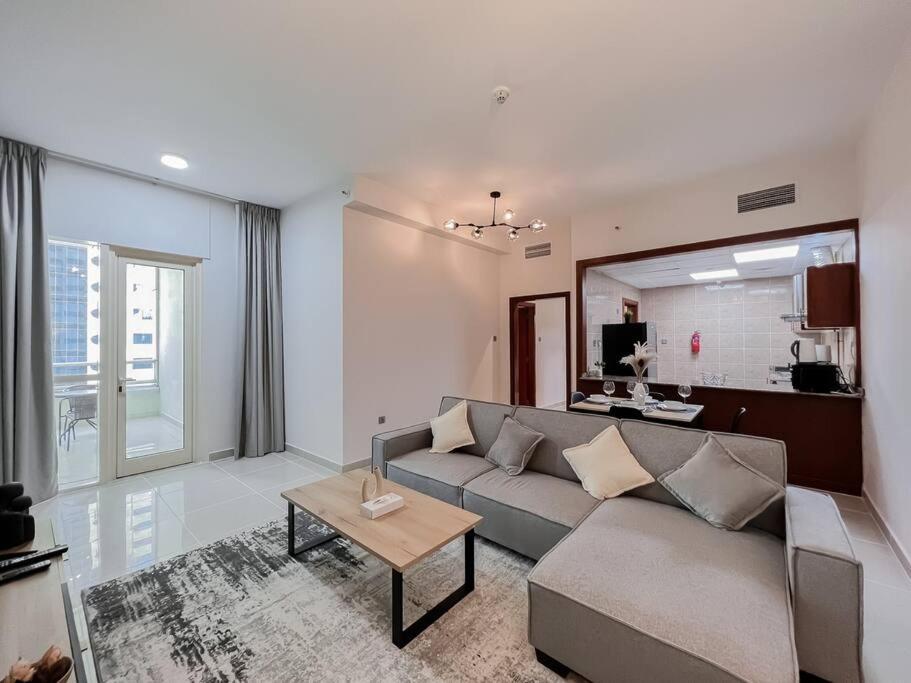 هتل استون تری - مدرن 1 بی آر آپارتمان نیئر دی بیچ - StoneTree - Modern 1 BR Apartment Near The Beach