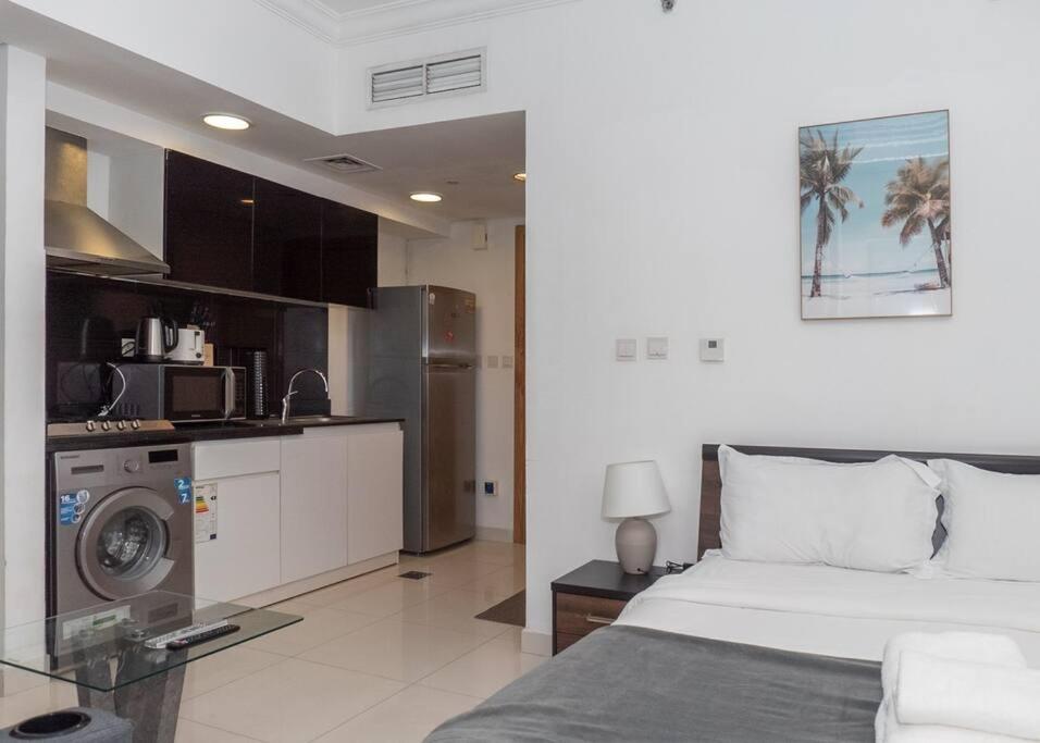 هتل استون تری - کُزی استودیو آپارتمان این بیزنس بی - StoneTree - Cozy Studio Apartment in Business Bay
