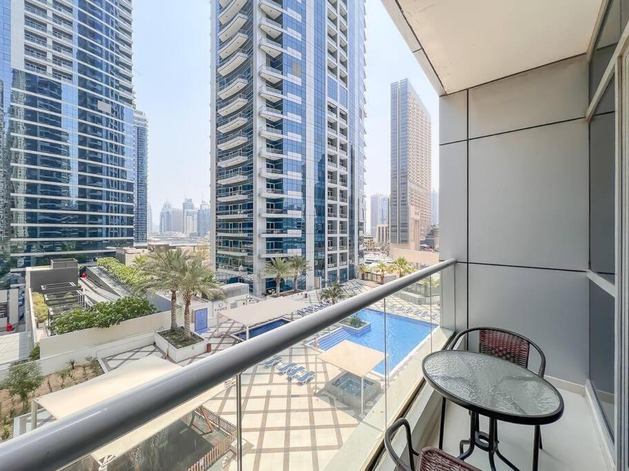 هتل استون تری - فرنیشد 1بی آر نییر مارینا واک - StoneTree - Furnished 1BR near Marina Walk