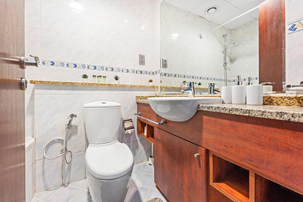 هتل استون تری - فرنیشد استودیو نیئر مترو - StoneTree - Furnished Studio Near Metro