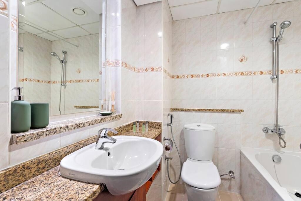 هتل استون تری - استایلش استودیو نییر مترو استیشن - StoneTree - Stylish Studio near Metro Station