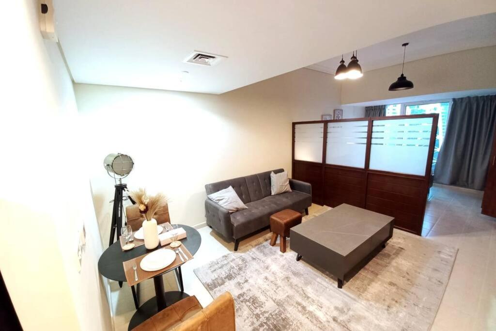 هتل استون تری - فرنیشد استودیو نییر مترو استیشن - StoneTree - Furnished Studio near Metro Station