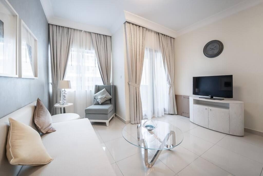 هتل استون تری - فرنشید 1 بی آر این پرایم لوکیشن - StoneTree - Furnished 1BR in Prime Location