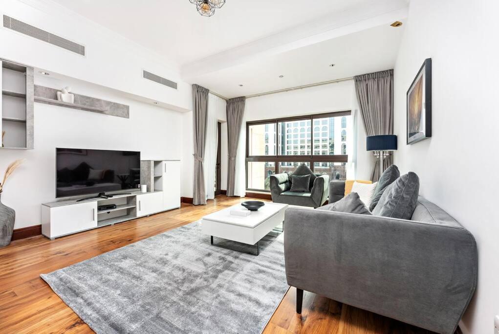 هتل استون تری - 1BR آپارتمان ویت بیچ اکسس فیرمنت این پالم جمیرا - StoneTree - 1BR apartment with Beach Access Fairmont in Palm Jumeirah