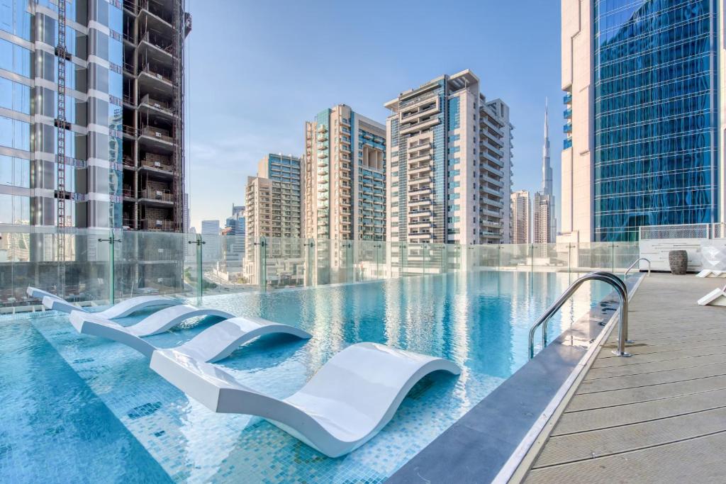 هتل فام لیوینگ - بیز تاور بای دانوب - بیزنس بی - FAM Living - Bayz Tower by Danube - Business Bay