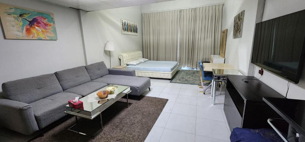هتل استودیو آپارتمان - Studio Apartment