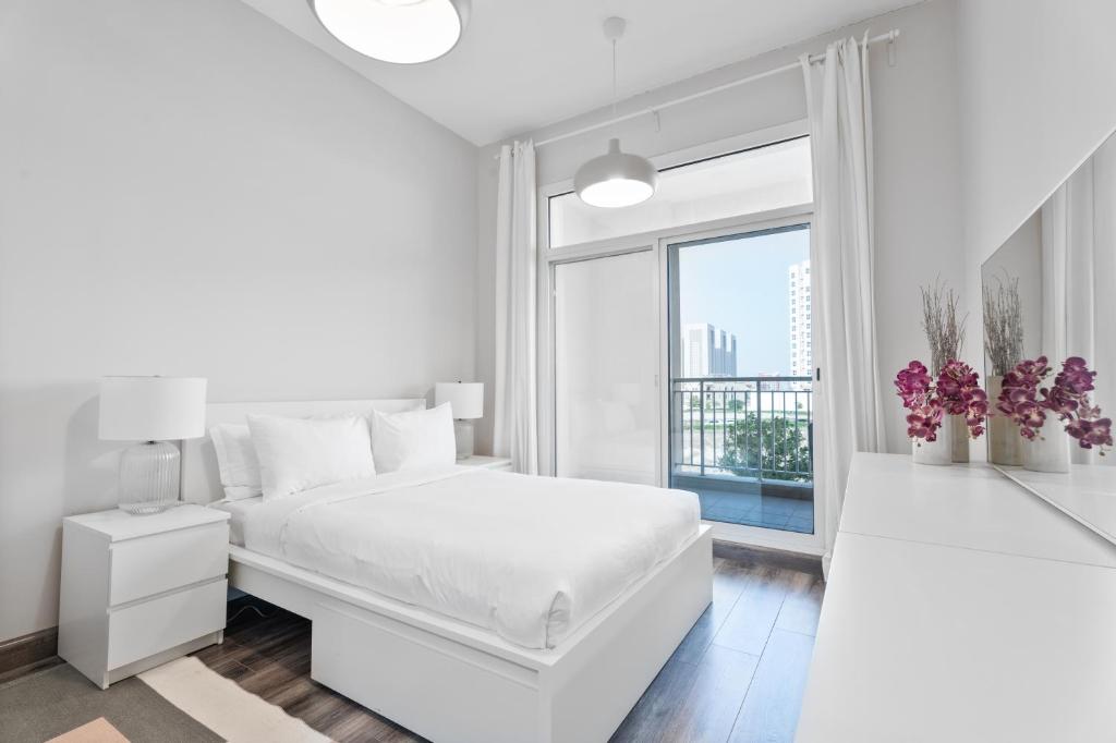 هتل آلیوینگ الگان 1BR ات لیوان مازایا-11 - Aliving Elegant 1BR at Liwan Mazaya-11