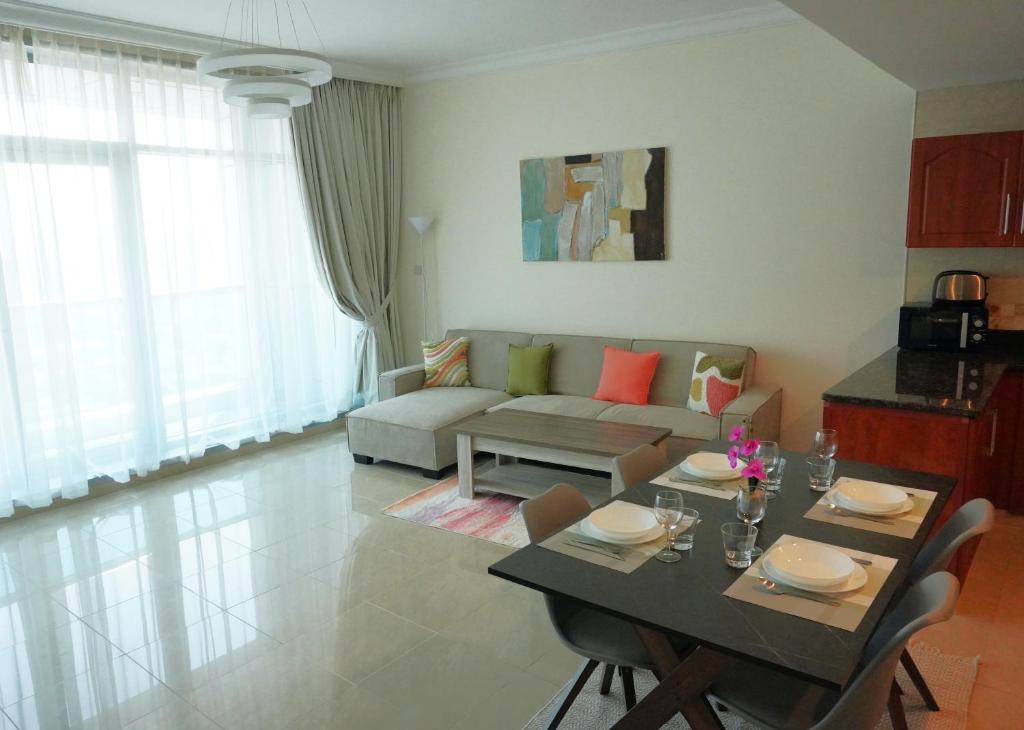 هتل کوزی 1 بی اچ آپت نکس تو د سی! Cozy 1BH Apt next to the sea!