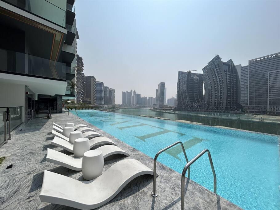هتل تروفی - برج خلیفه ویو سوئیت - Trophy - Burj Khalifa View Suite