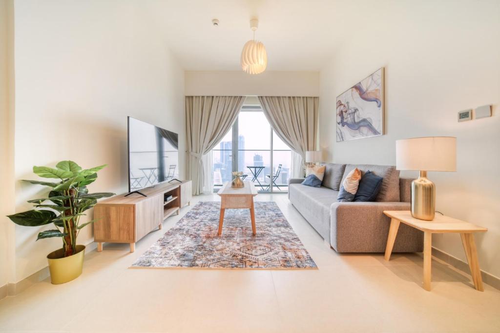 هتل برج رویال، داون تاون دبی - مینت استی - Burj Royale, Downtown Dubai - Mint Stay