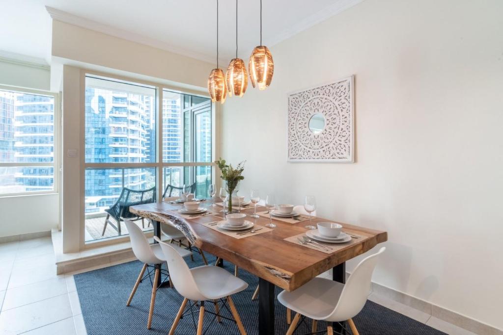 هتل گست ردی - واترسیڈ دریم این دبی مارینا - GuestReady - Waterside dream in Dubai Marina