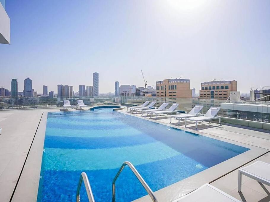 هتل پول، جیم، سونا و جکوزی - بلوبل ریزیدنس - جی وی سی - Pool, Gym, Sauna and Jaccuzi - Bluebell Residence - JVC