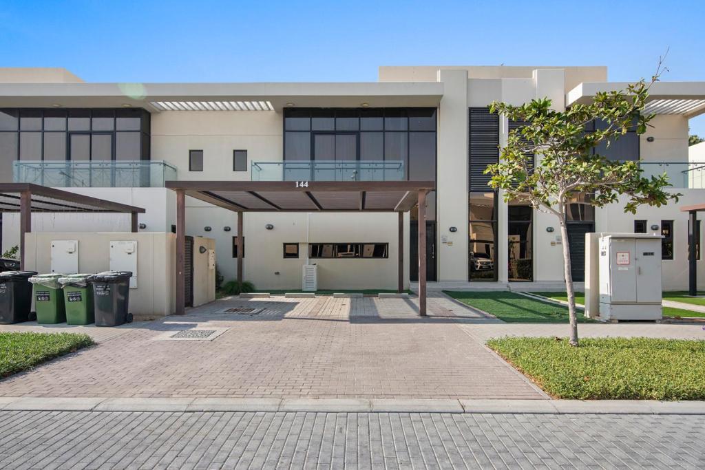 هتل استون تری - پلهام ویلا 3 بی آر - داماک هیلز StoneTree - Pelham Villa 3 BR - Damac Hills