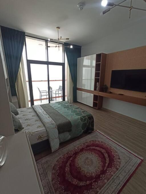 هتل کوزی اند اسپیشس 3 بد اپت در دبی - Cozy & Spacious 3 bed apt in Dubai