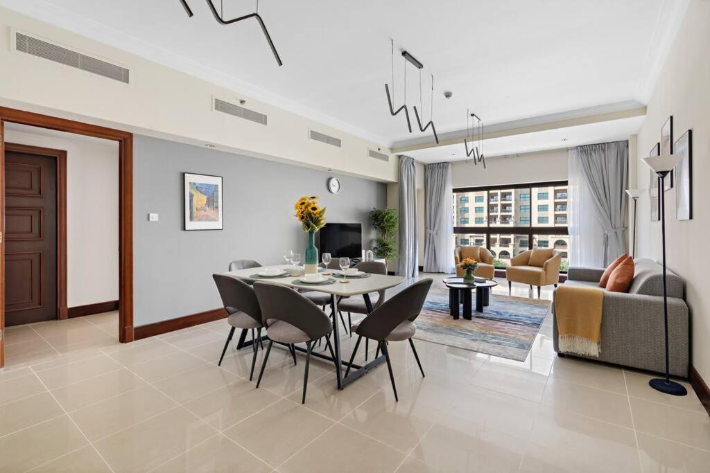 هتل استون تری - گولدن مایل 7 2BR - بیچ اکسس - StoneTree - Golden Mile 7 2BR - Beach Access