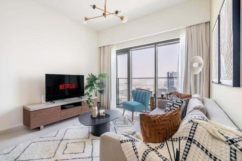 هتل گست ردی - لکس دیزاین ویت تاپ اسکایلاین ویو - GuestReady - Lux design with top skyline view