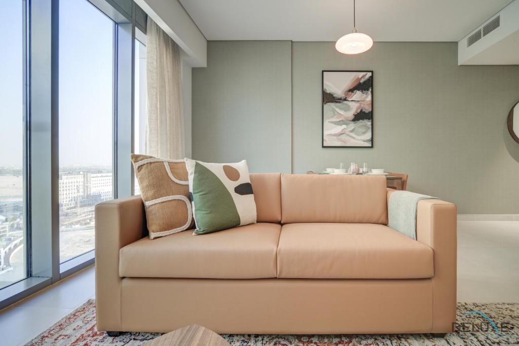 هتل الاگنت 1BR ات مونتروز رزیدنش بی ال بارشا ساوت بای دلاکس هالید Spend - Elegant 1BR at Montrose Residence B Al Barsha South by Deluxe Holiday Homes