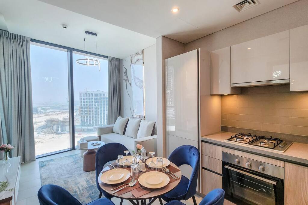 هتل استی بای لاتینم لاکچری 1BR هالیدِی هوم W1006 نیِر برج خلیفه - STAY BY LATINEM Luxury 1BR Holiday Home W1006 near Burj Khalifa