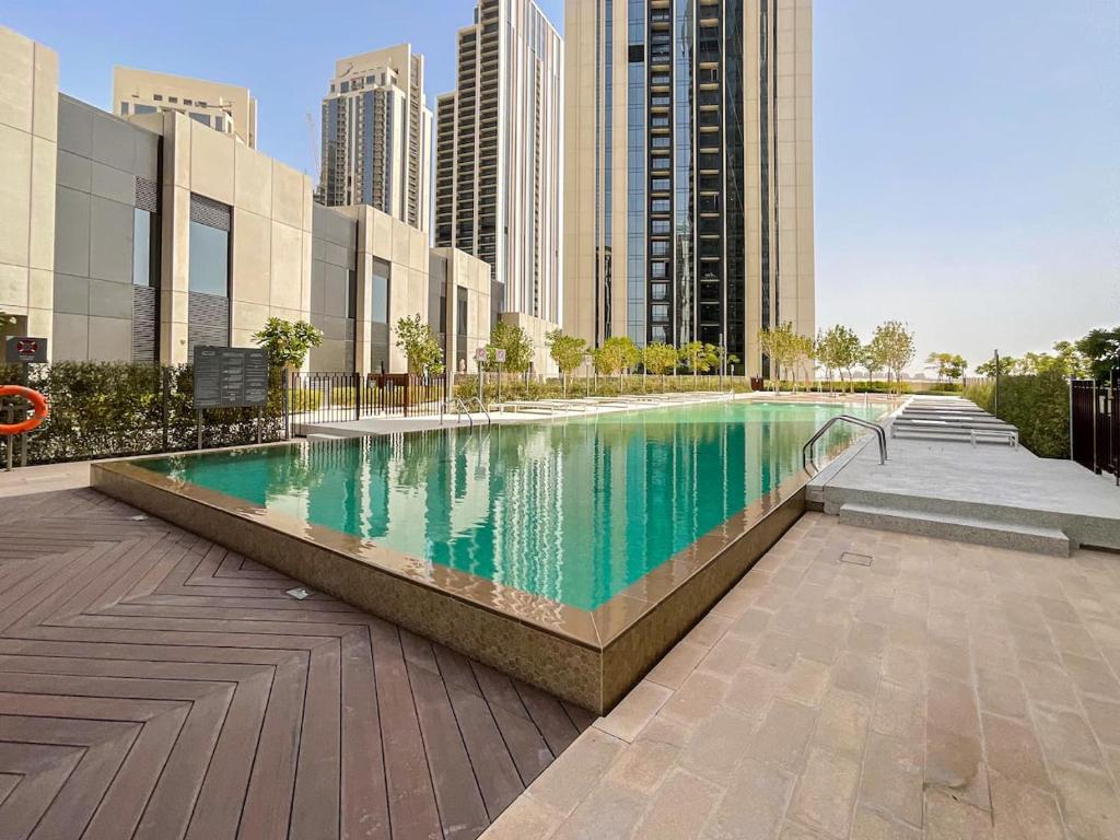 هتل های گوستس - کریک ساید استایلیش 3بی آر آپارتمان ویت ویوز - HiGuests - Creekside Stylish 3BR Apartment with Views